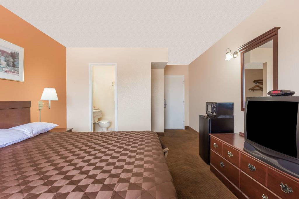 Travelodge By Wyndham Mesa Exterior foto